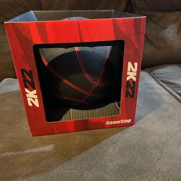 NBA 2K22 GAMESTOP EXCLUSIVE BASKETBALL ONLY- NO VIDEO GAME. - Picture 2 of 4